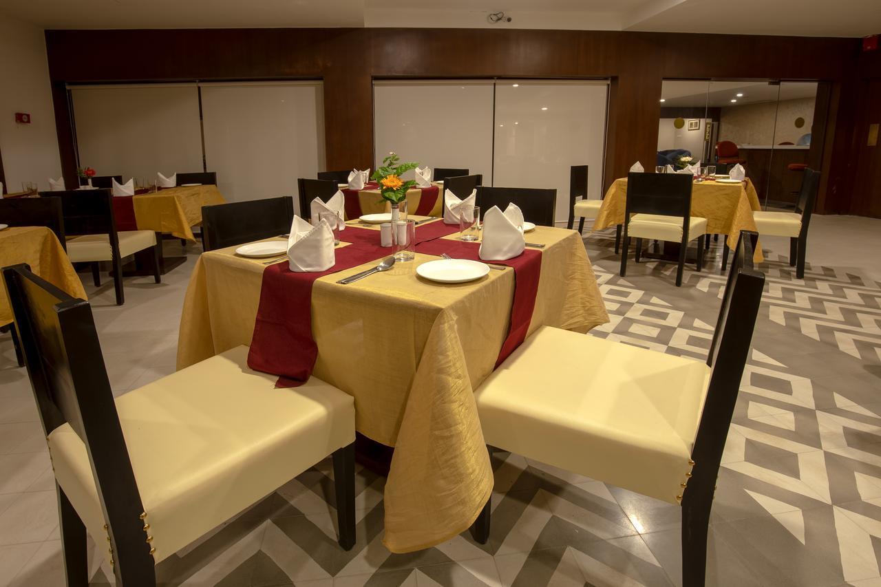 Mint Bundela Resort Khajurāho Extérieur photo