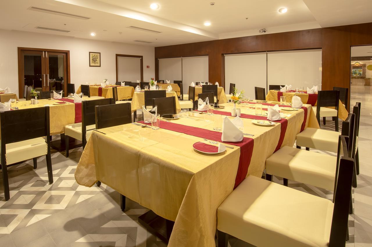 Mint Bundela Resort Khajurāho Extérieur photo