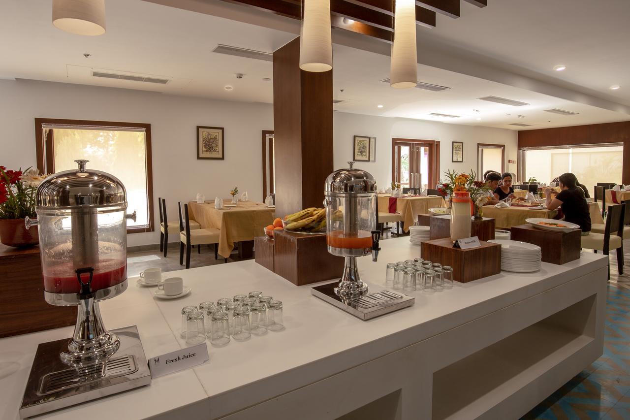 Mint Bundela Resort Khajurāho Extérieur photo