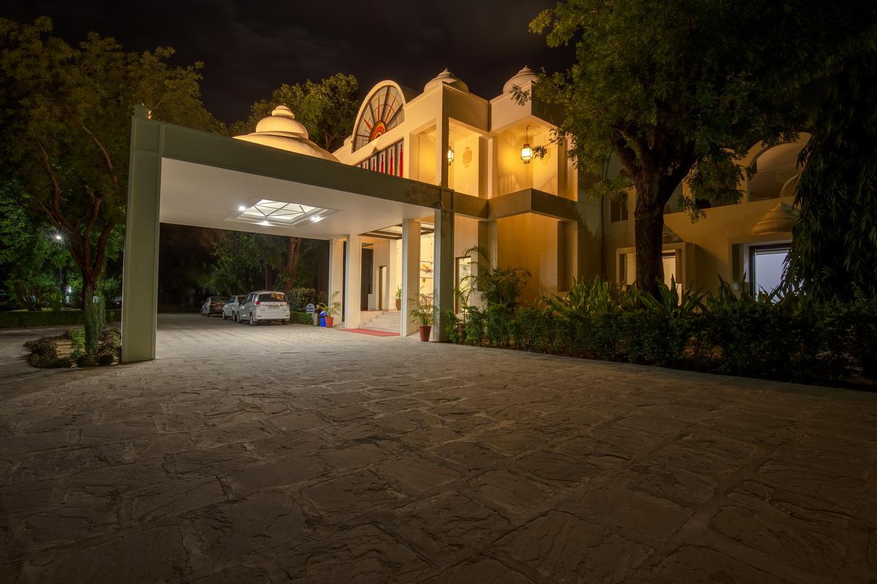 Mint Bundela Resort Khajurāho Extérieur photo