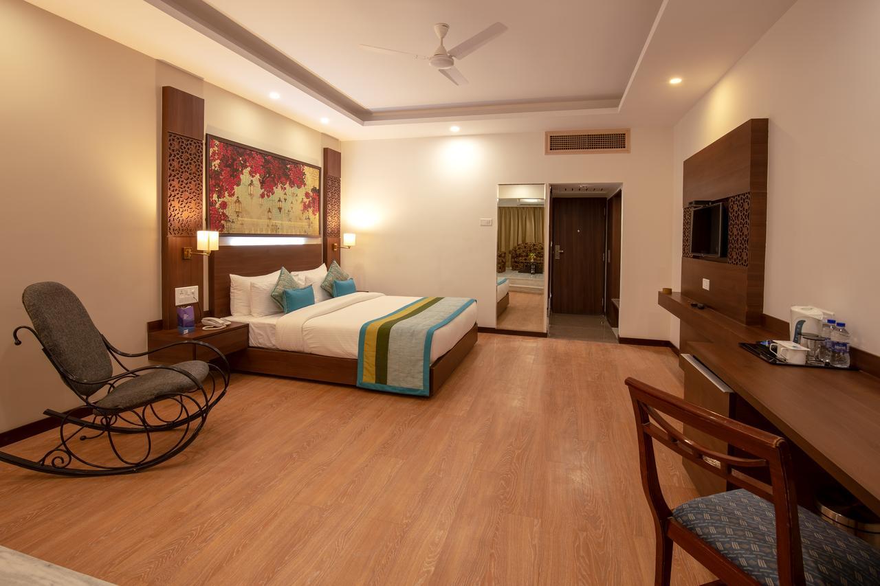 Mint Bundela Resort Khajurāho Extérieur photo