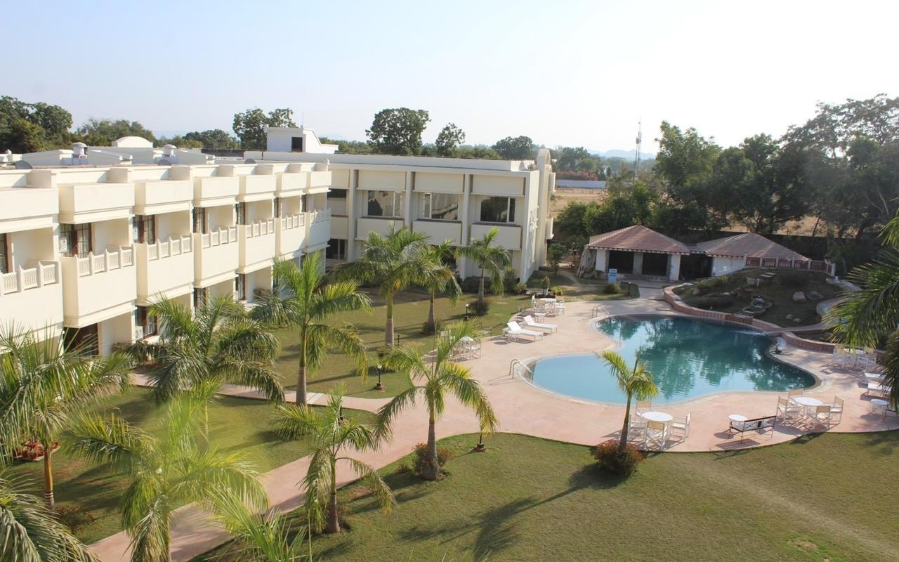 Mint Bundela Resort Khajurāho Extérieur photo